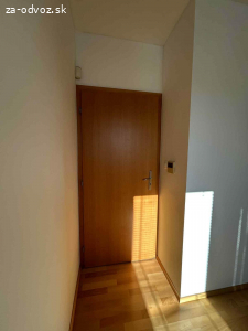 BA STARÉ MESTO - darujem dvere (bez zárubní)