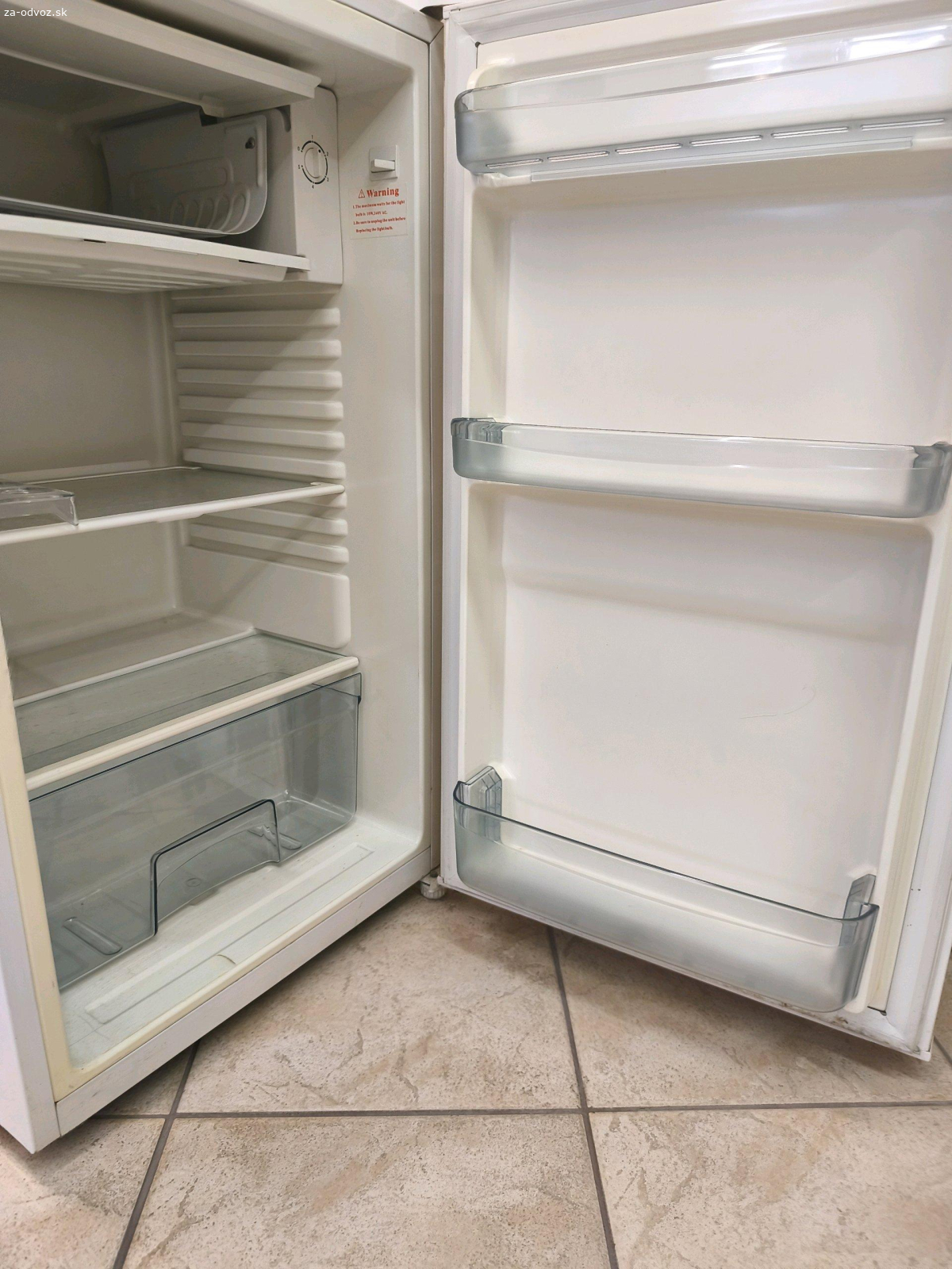 Chladnička AKAI 120L