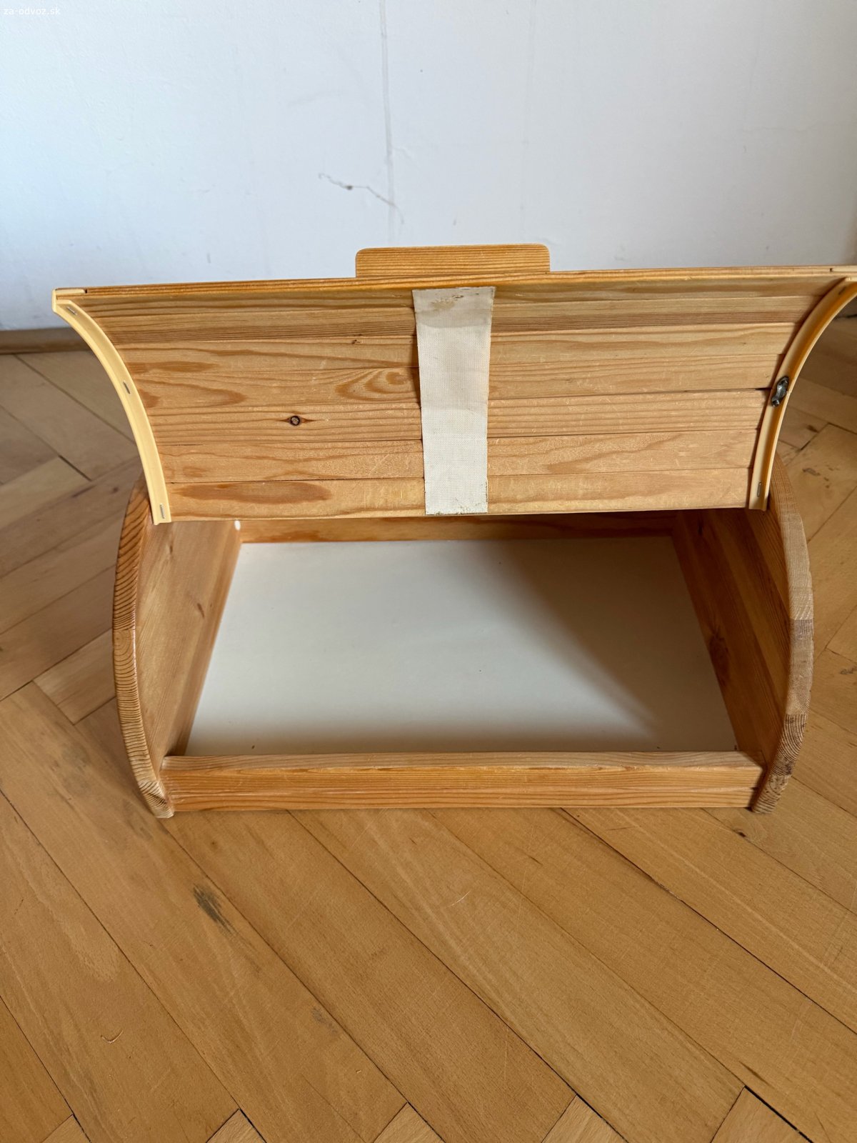 chlebnik. nadoba na uskladnenie chleba z dreva, IKEA