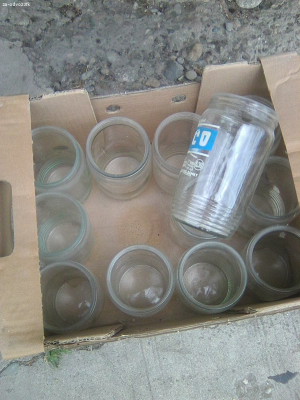 darujem 0,7 l+0,3 l pohare na zavaranie