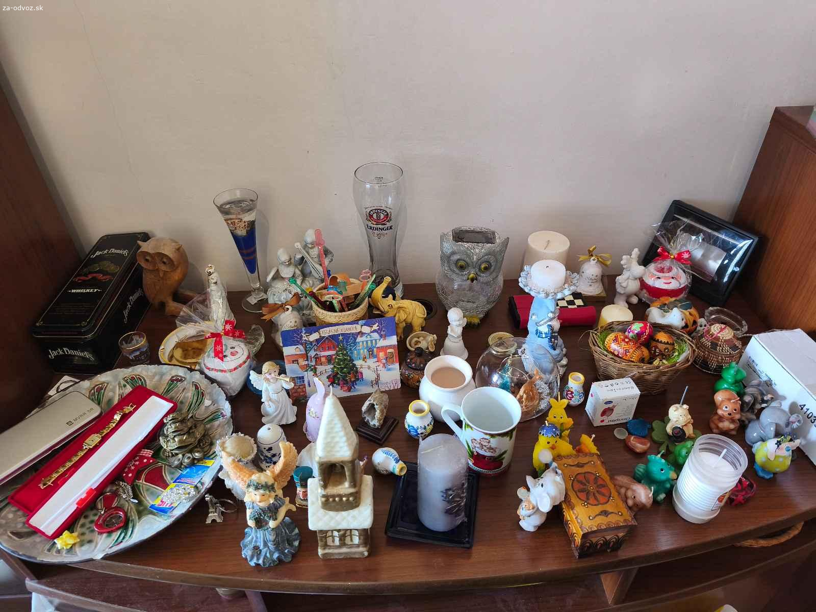 Darujem 1.000 dekoratívnych drobností