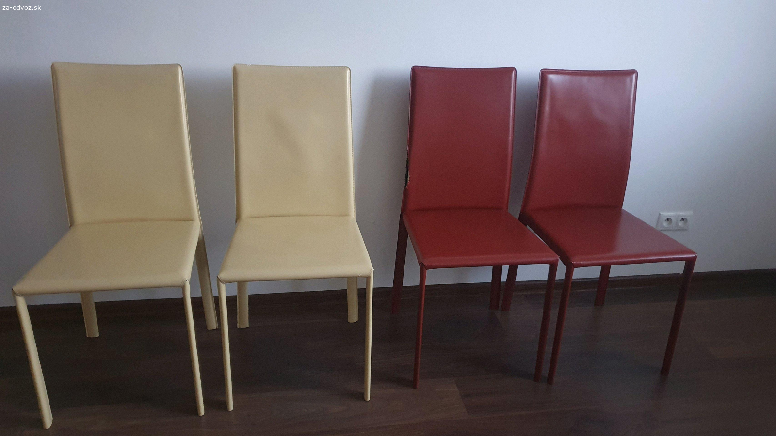 Darujem 4 stolicky