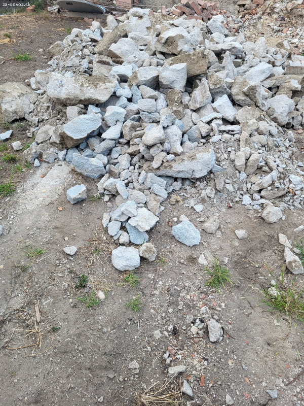 Darujem betonovu sut