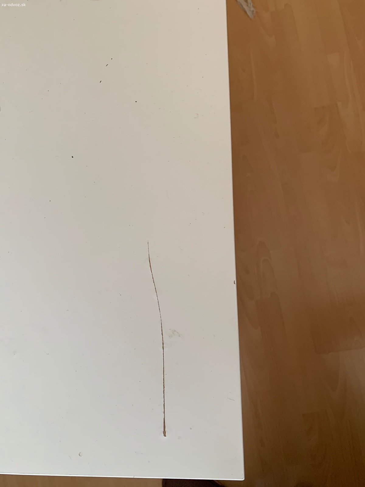 Darujem biely stolík s modrým šuflíkom. Za odvoz darujem menší biely stolík s modrým šuflíkom, rozmery 73x73x50 cm, nutný vlastný odvoz,
Píšte sms, na mail nereagujem. Ba Petržalka