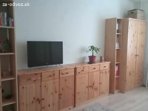 Darujem borovicovy nabytok za odvoz,