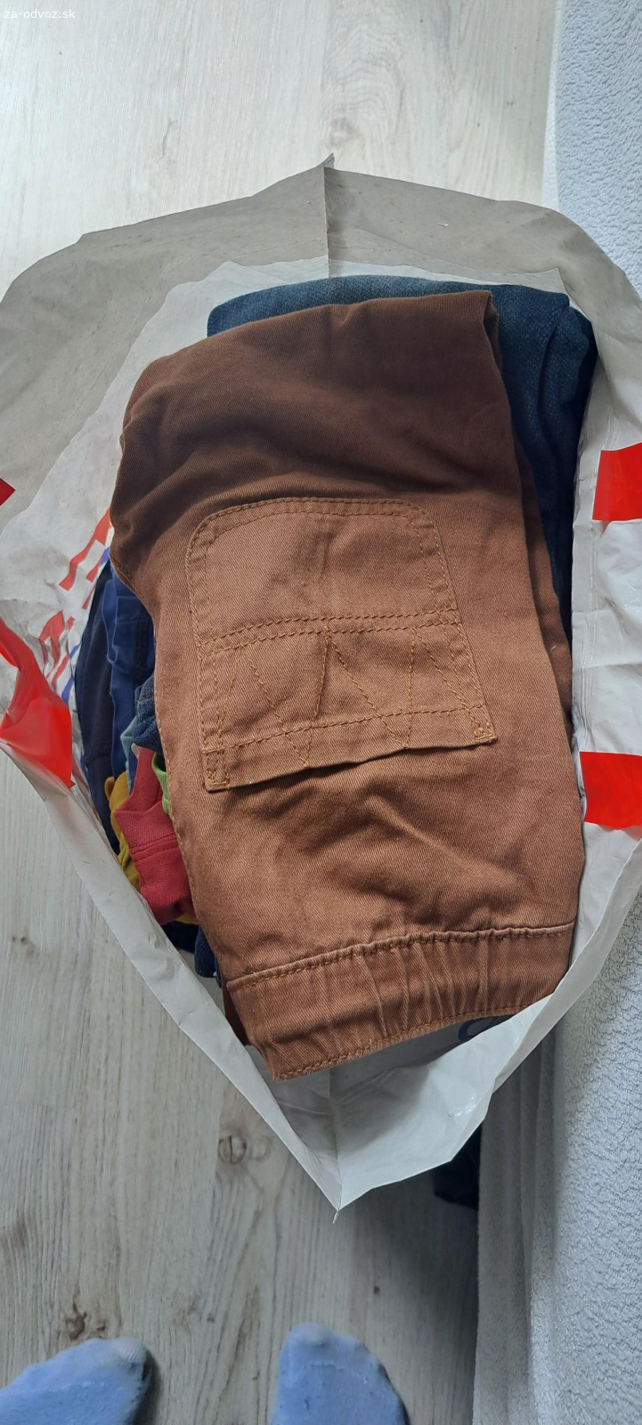 Darujem chlapčenské oblečenie