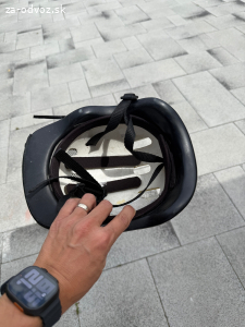Darujem cyklistické prilby