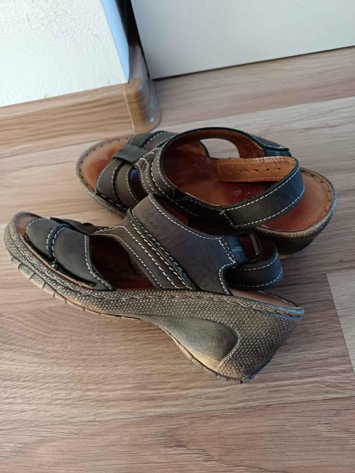 Darujem dámske zdravotné sandále c.37