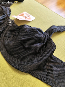 Darujem dámsku podprsenku