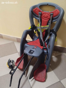 Darujem detsku autosedačku a cyklosedačku