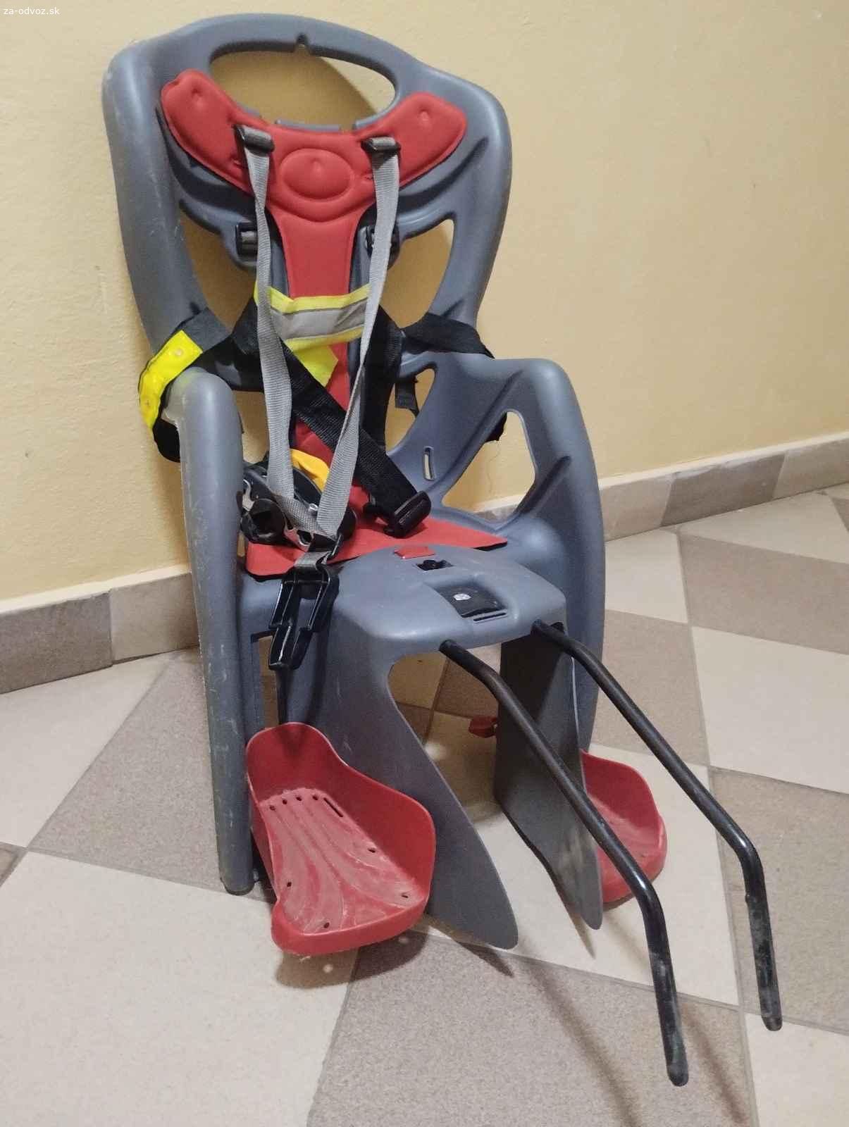 Darujem detsku autosedačku a cyklosedačku