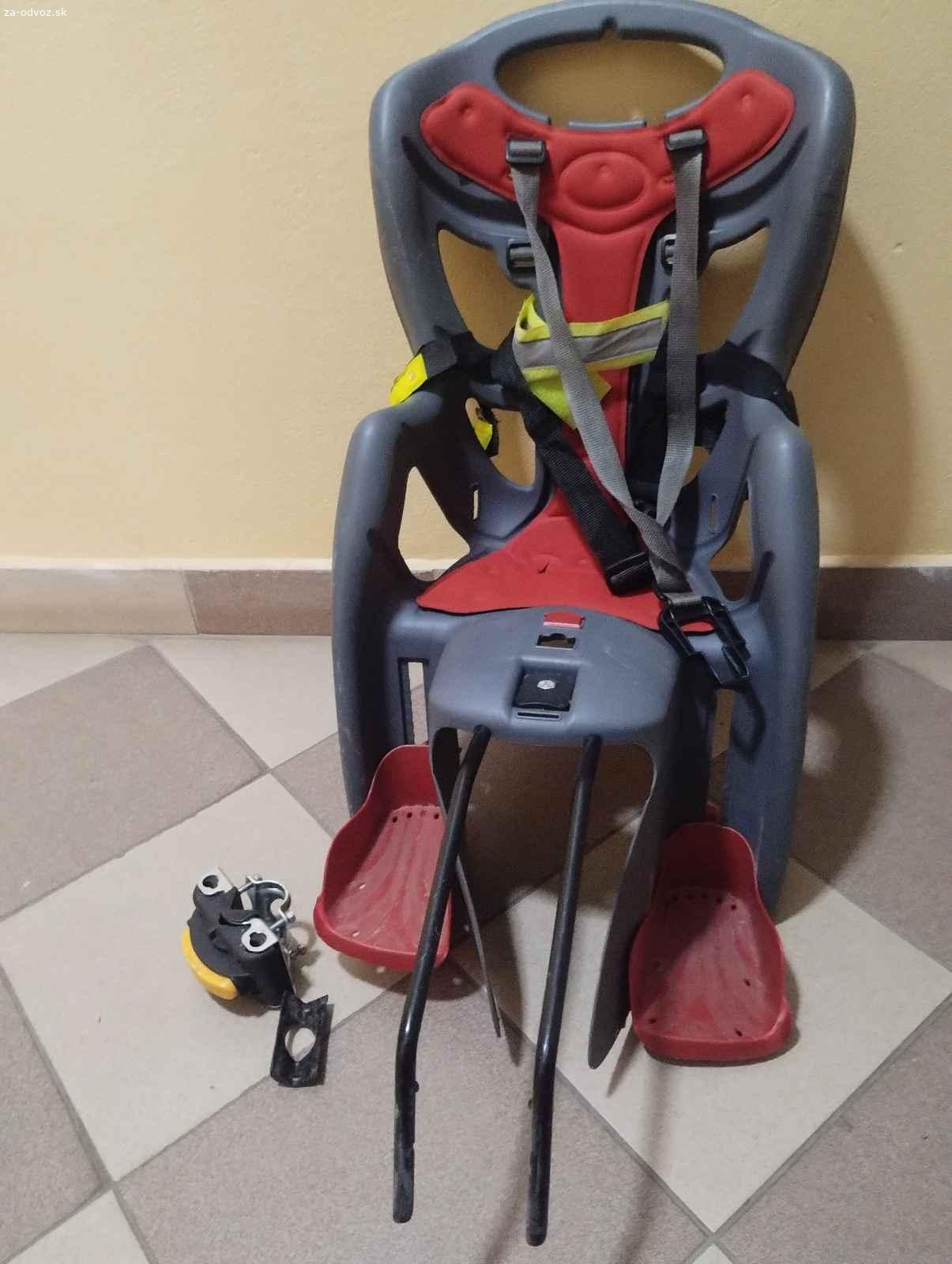 Darujem detsku autosedačku a cyklosedačku