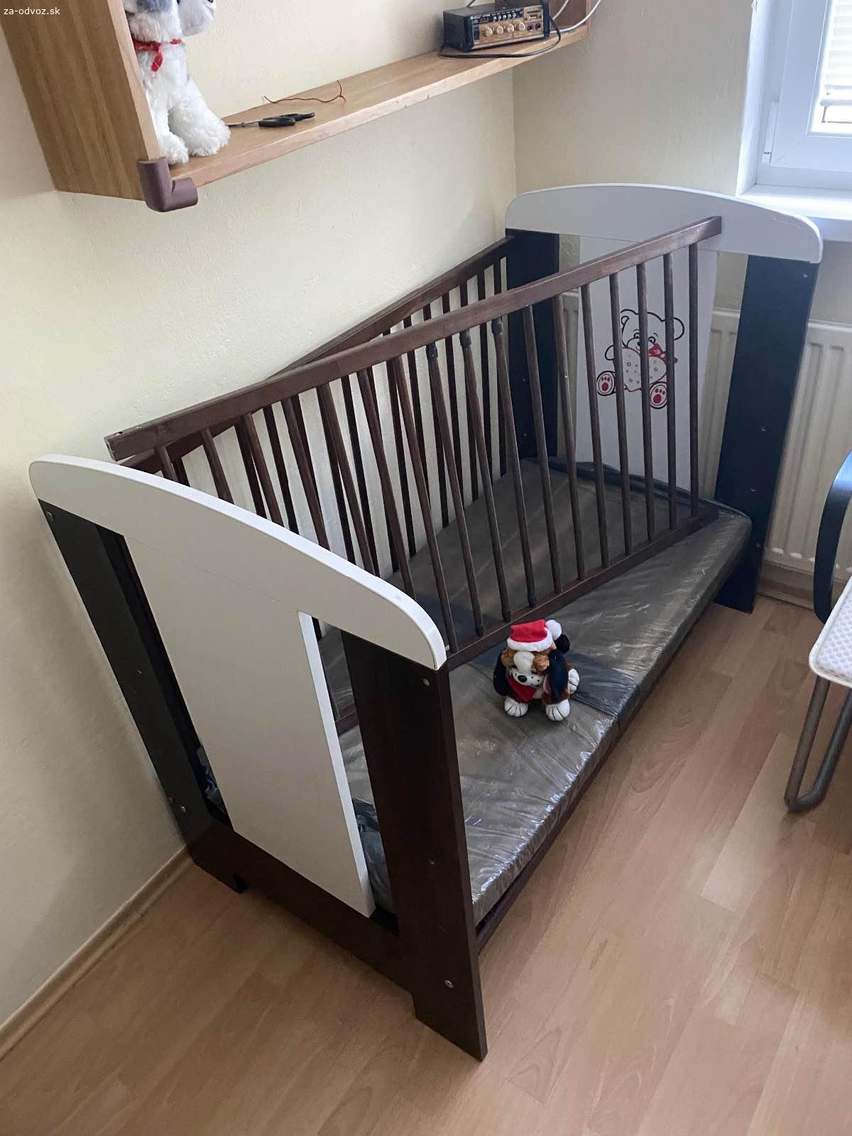 Darujem detskú postieľku
