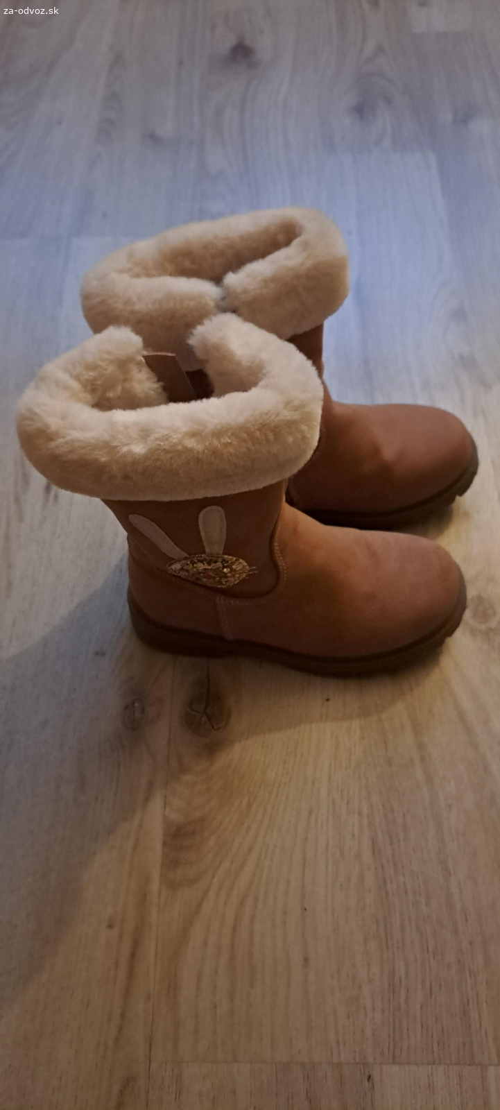 Darujem dievčenské čižmy