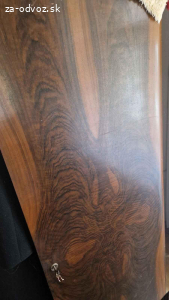 Darujem drevené skrine