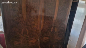 Darujem drevené skrine