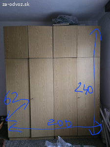 darujem dve veľké skrine