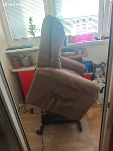 Darujem elektrické kreslo - len osobný odber