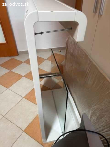 Darujem konferenčný stolík biely so sklom