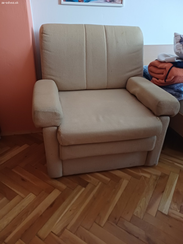 Darujem kreslo vyborne