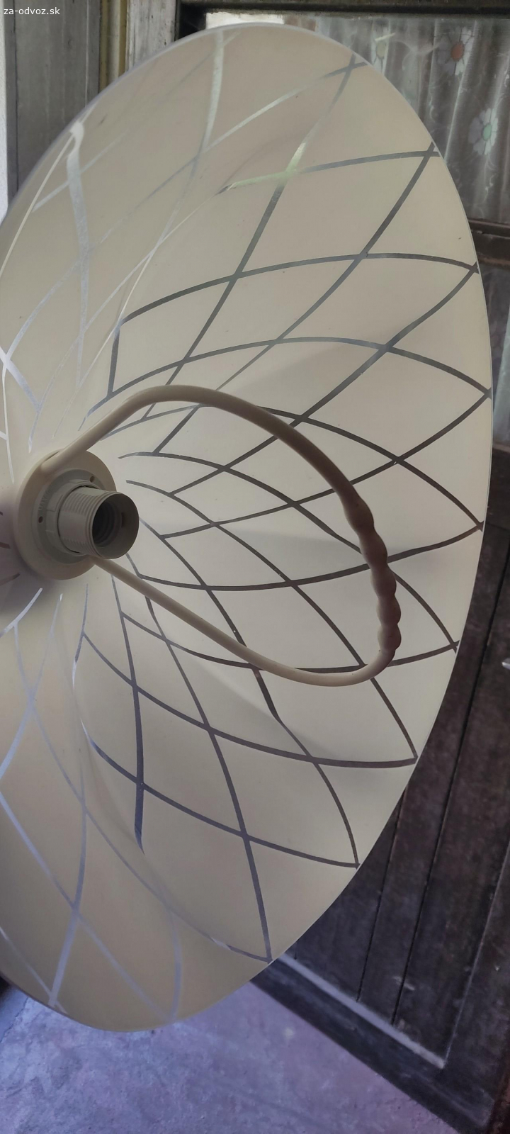 Darujem luster a garnižu