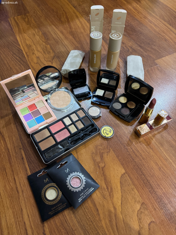darujem makeup a paletky