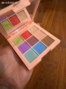 darujem makeup a paletky