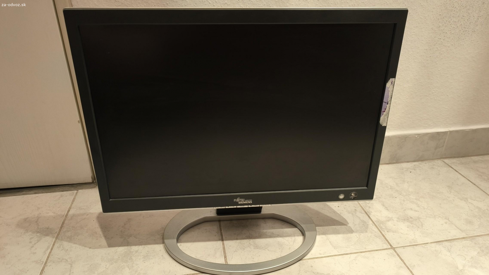 Darujem monitor 22