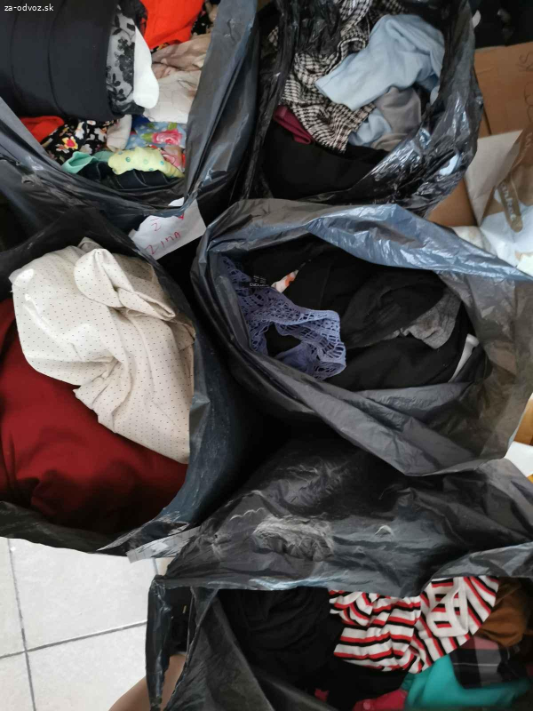 Darujem oblečenie