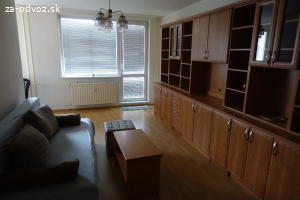 Darujem obývaciu stenu. Košice, Bernolákova ulica