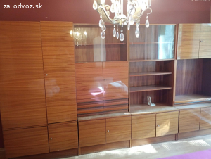 darujem obývaciu stenu