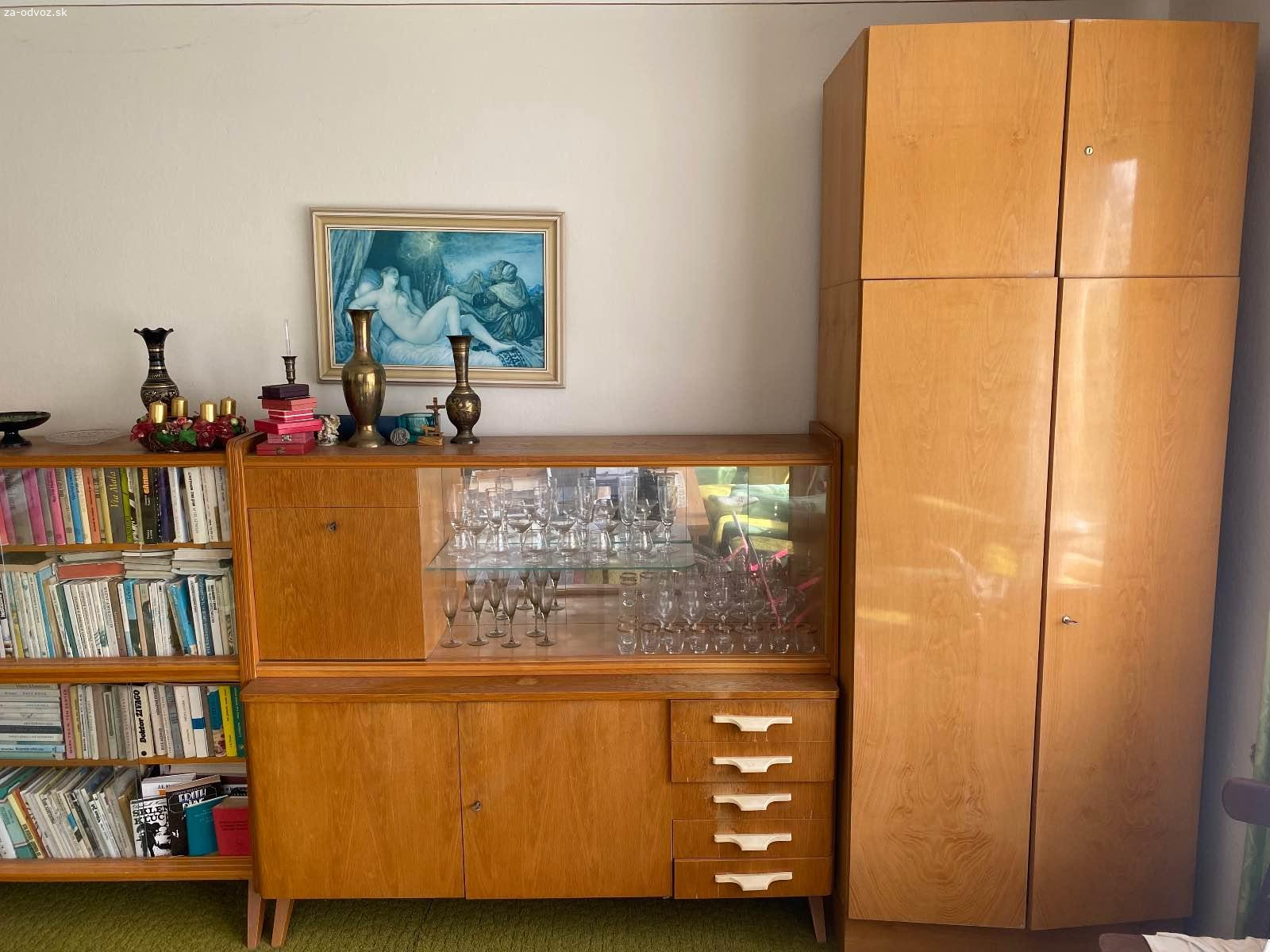 Darujem obyvackovu zostavu zo 60tych rokov