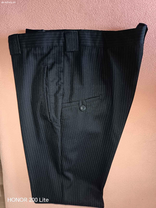 Darujem pánske nohavice kvalitné ZARA pas90cm.