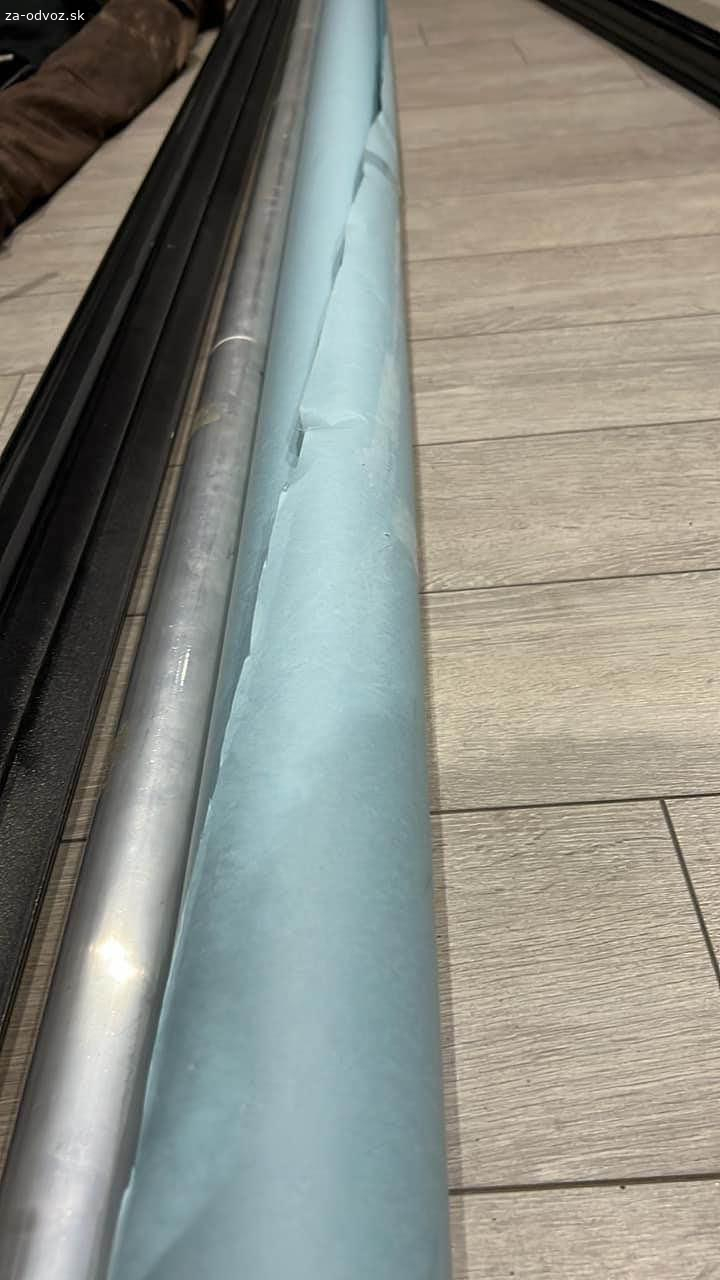 Darujem papierové plátna pre fotografov