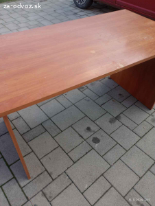 Darujem písací stôl