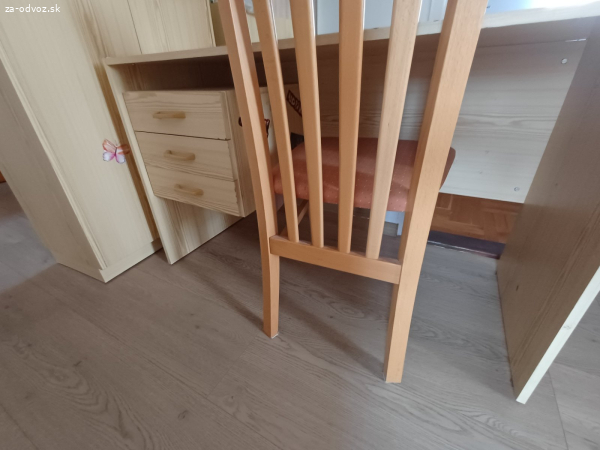 Darujem pisaci stol