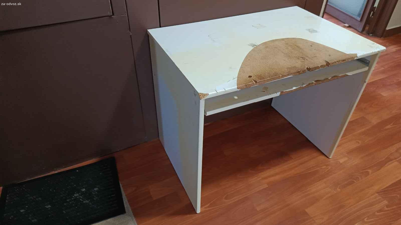 Darujem písací stolik