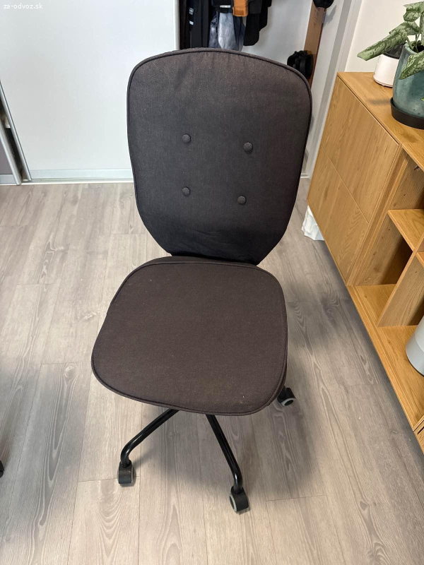Darujem pracovnú stoličku