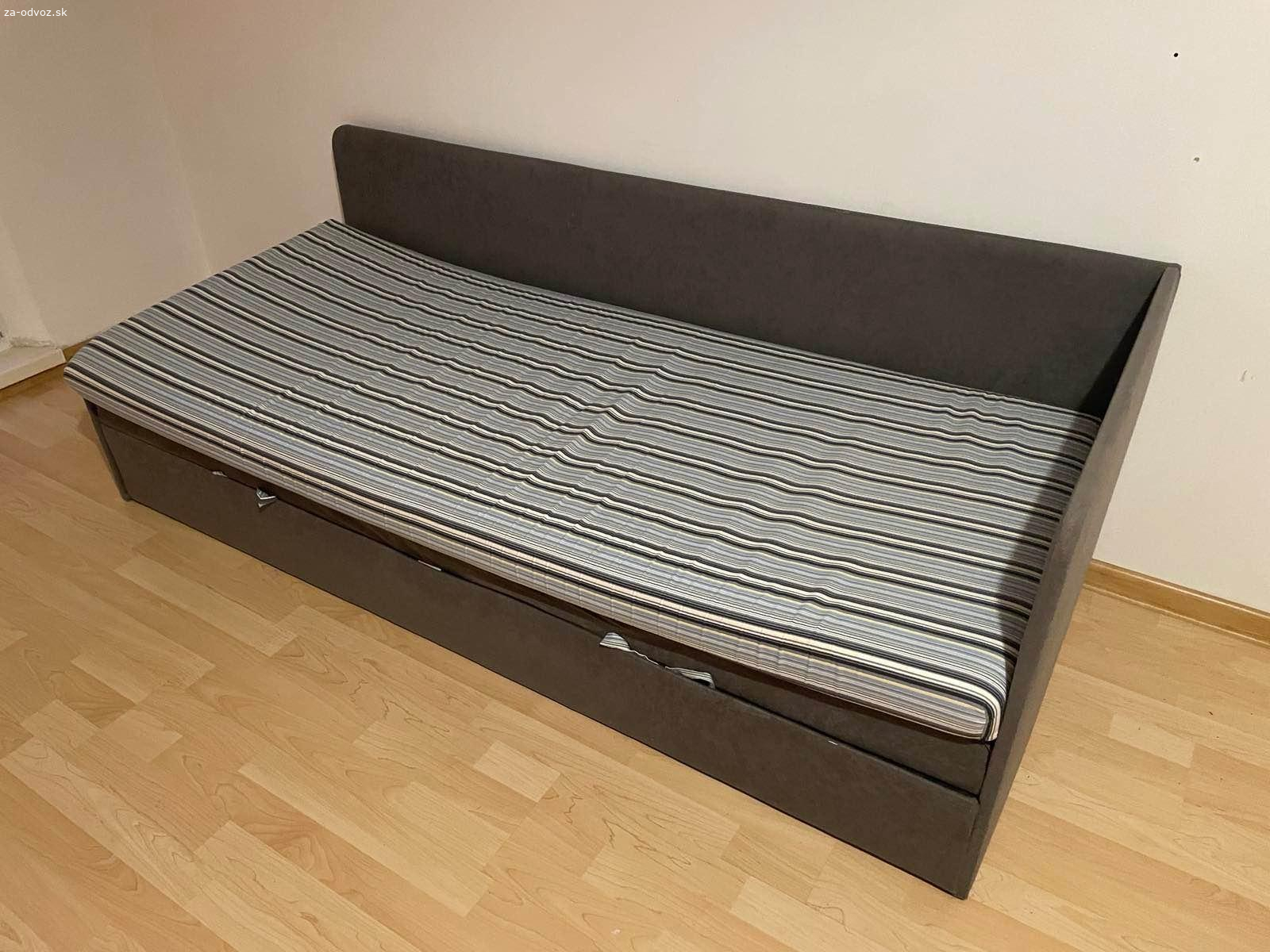 Darujem rozkladaciu posteľ
