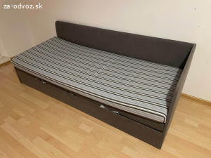 Darujem rozkladaciu posteľ