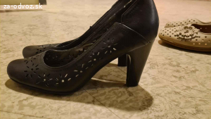 Darujem rôzne topánky