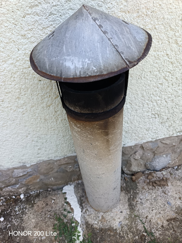 Darujem rúru na komin 17x80cm.