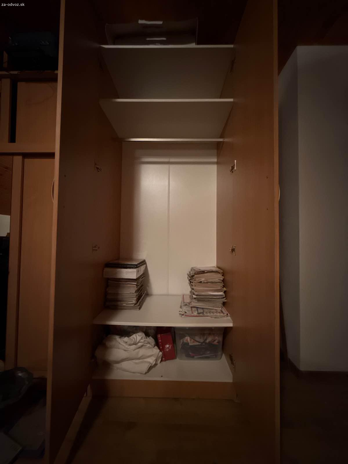 Darujem satnikovu skrinu dekor buk