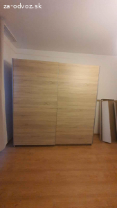Darujem šatníkovú skriňu