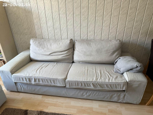 Darujem sedačku s taburetkou