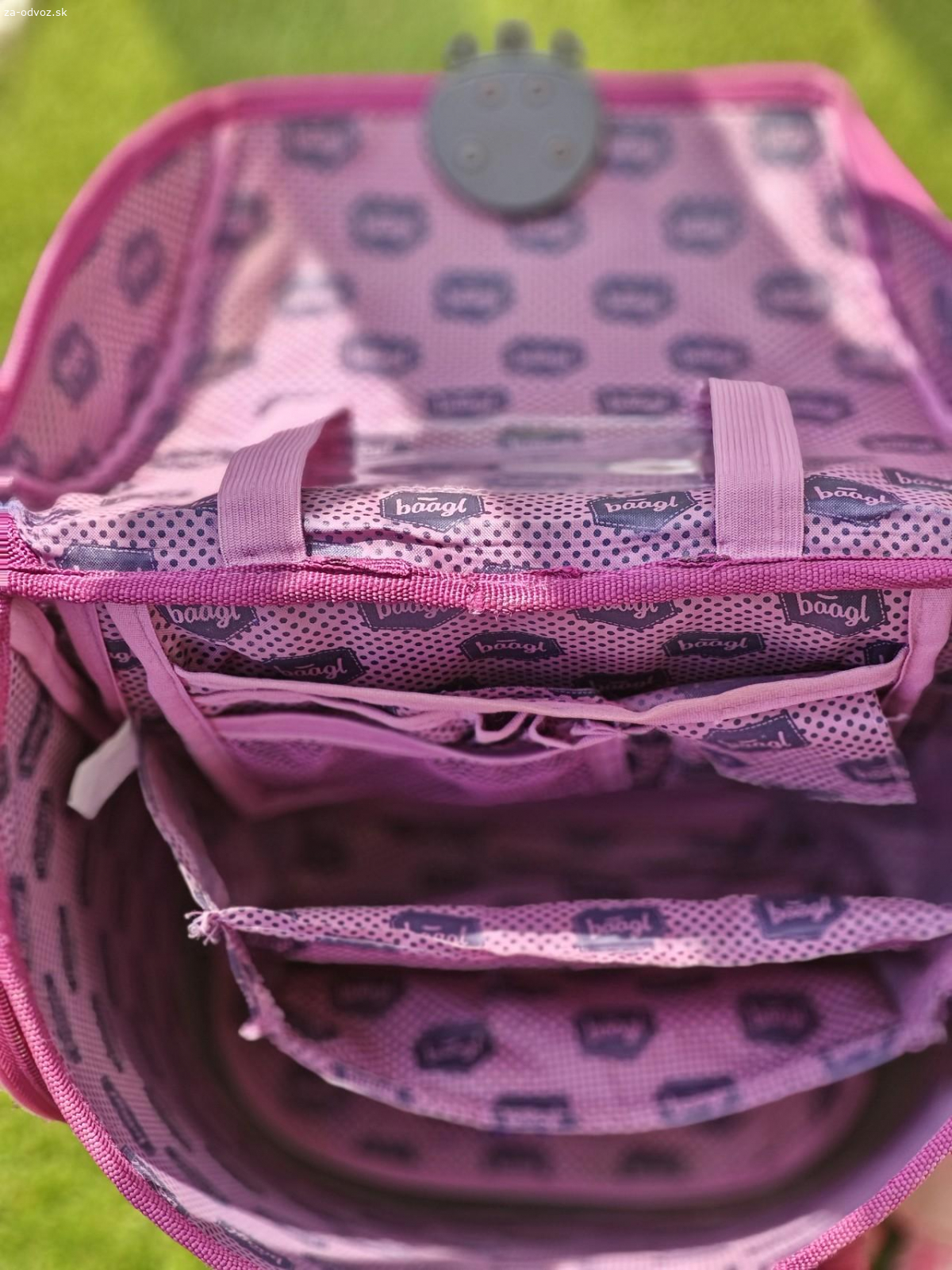 Darujem školskú tašku