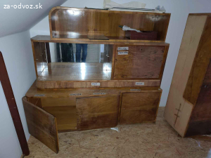 Darujem skrine za odvoz