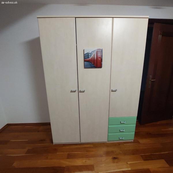 Darujem skrinu