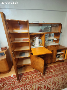 Darujem starý štýlový nábytok