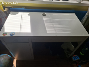 Súrne darujem stôl a stoličku